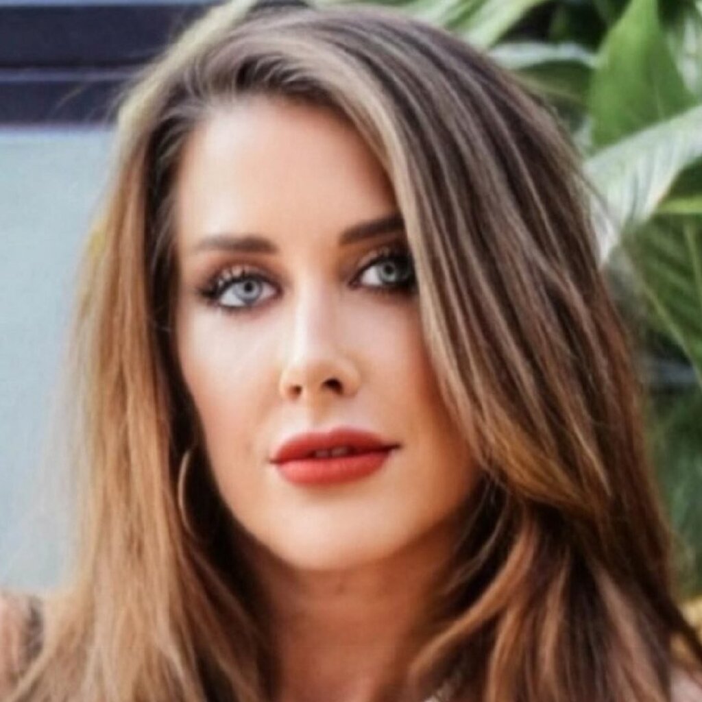 Paula Fullerton